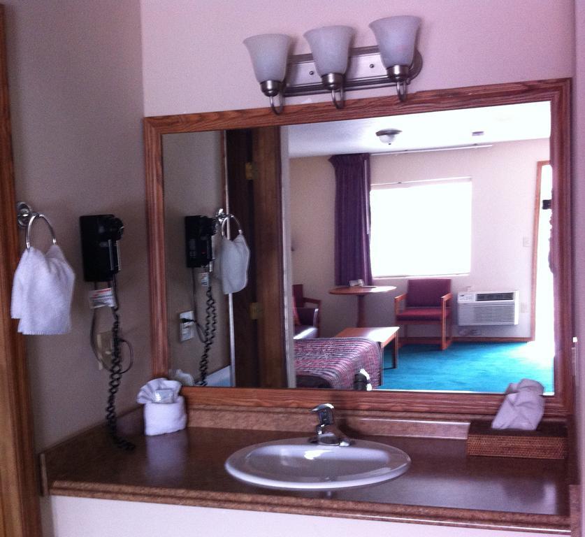 Legacy Inn Price Szoba fotó